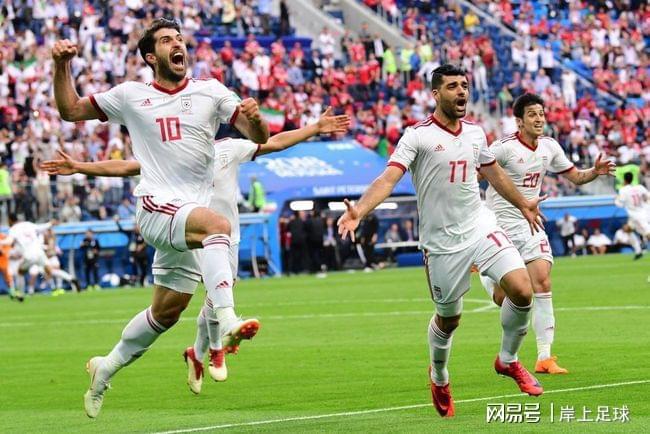 标题：伊朗足球：挑战韩国，展现东方雄狮的实力(图1)